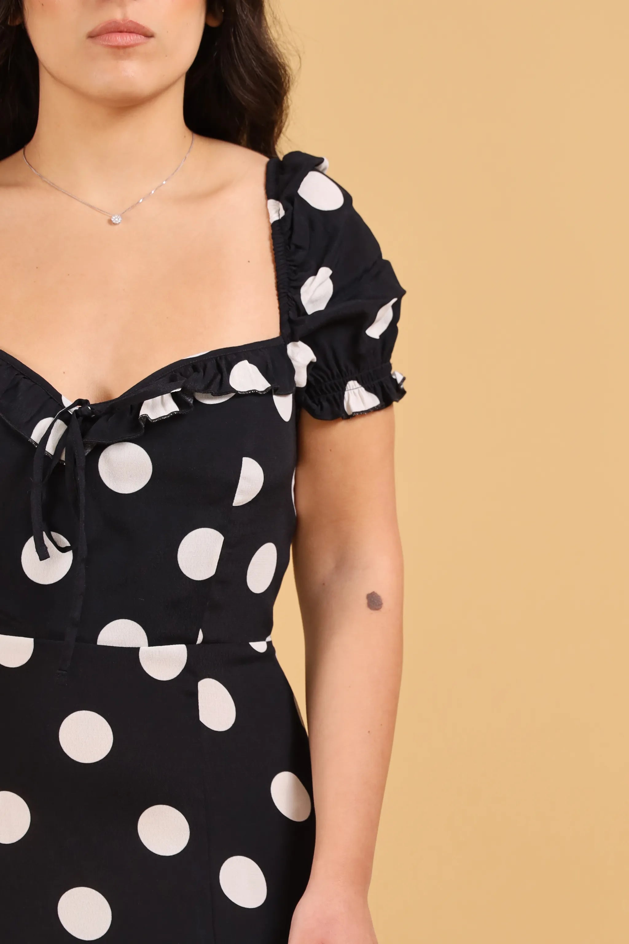 MAR DE MARGARITAS-NIKITA ABITO POIS