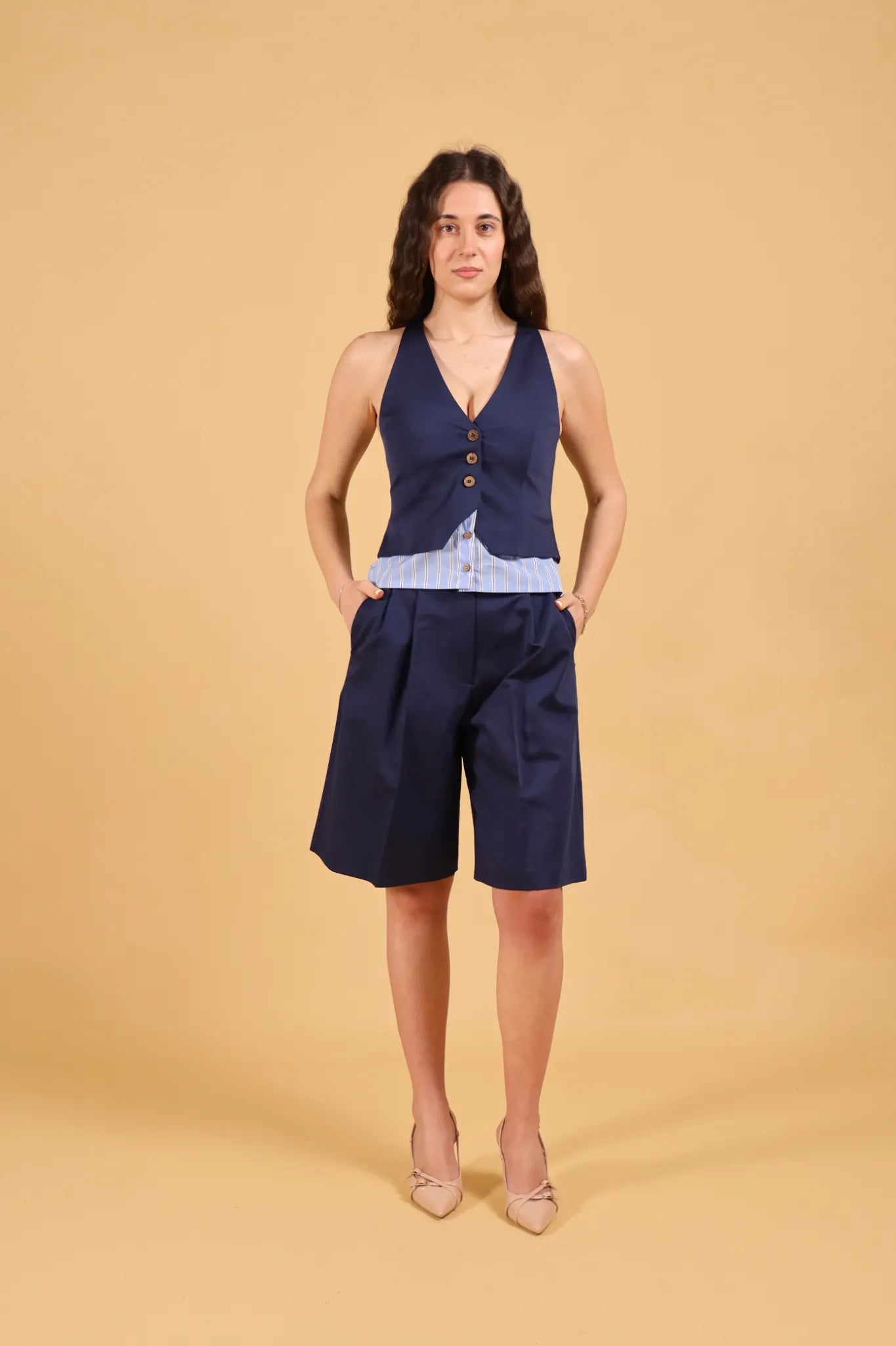 MAISON REBECCA-TAILLEUR BERMUDA E GILET